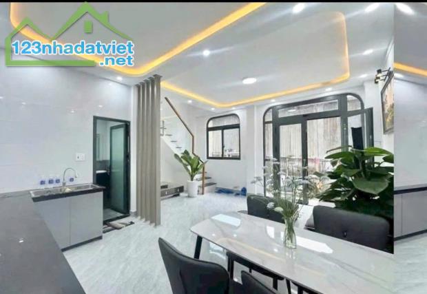 BÁN NHÀ MỚI Phan Đình Phùng - P.1 - TP ĐÀ LẠT - 4.2 TỶ