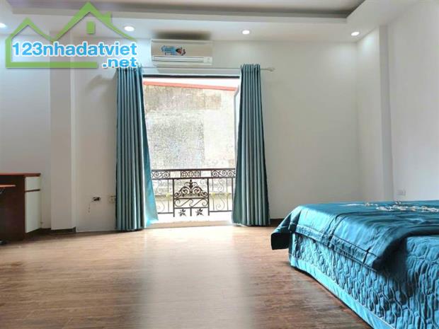 Vị trí đẹp gần phố lô góc hai mặt thoáng, xung quanh tiện ích bạt ngàn như chợ, siêu thị, - 4