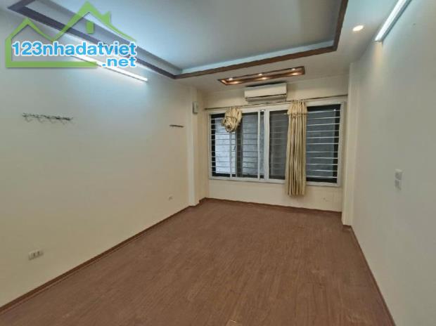 BÁN NHÀ NGỌC HỒI, HOÀNG MAI, Ô TÔ VF3 ĐỖ CỬA, 30M RA PHỐ, SD 46M2, 8.8TỶ(CTL) - 3