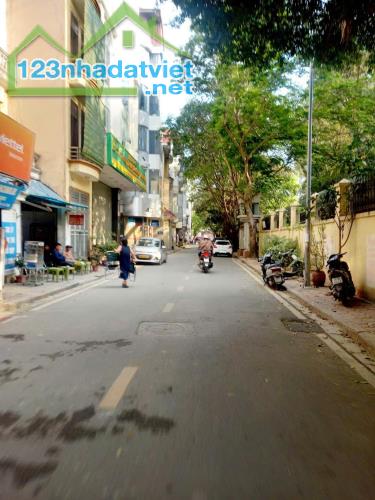 PHÂN LÔ NGUYỄN VĂN HUYÊN, CẦU GIẤY, NGÕ THÔNG, 2 THOÁNG, Ô TÔ TRÁNH, VỈA HÈ, CHỈ 27.8 TỶ