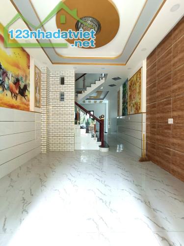 Bán Nhà Bình Tân, Tân Hòa Đông, Chiến Lược giáp Q6, ́̃87m2, 3 Tầng,6 pn chỉ 6 tỷ 290 TL