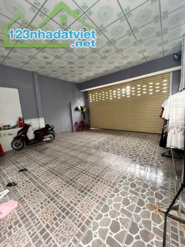 Siêu đẹp nhà HXH Đặng Thúc Vịnh, Hóc Môn, .DT:100m2 .Giá chỉ 4.7 tỷ  (TL)