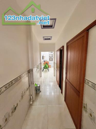 Siêu đẹp nhà HXH Đặng Thúc Vịnh, Hóc Môn, .DT:100m2 .Giá chỉ 4.7 tỷ  (TL) - 3