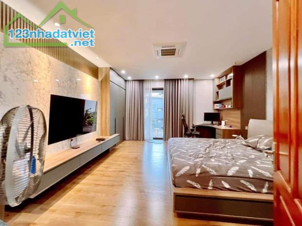 Bán nhà Lê Văn Hiến, 35m2, phân lô, ô tô, nội thất chủ tặng,  nhỉnh 5tỷ. - 2