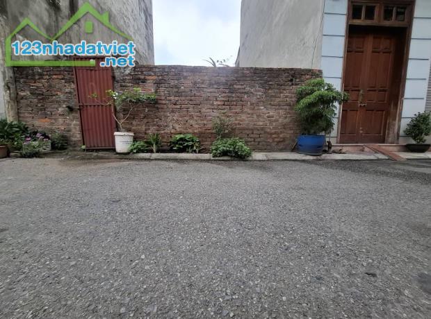 Bán Đất Thượng Thanh, Đức Giang. 55m nở hậu, oto tránh chỉ hơn 9 tỷ. LH 0936123469 - 2
