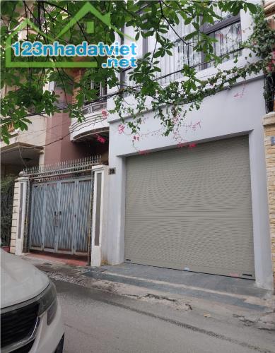 Chính chủ bán gấp nhà Võ Thị Sáu, Trần Khát Trân 45m 7 Tầng Thang máy, ÔTô. giá chỉ hơn