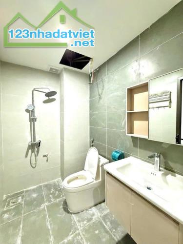 ĐƯỜNG LÁNG - NHÀ ĐẸP - 2 THOÁNG - NGÕ Ô TÔ - KINH DOANH - 55 M² NHỈNH 14 TỈ - 5