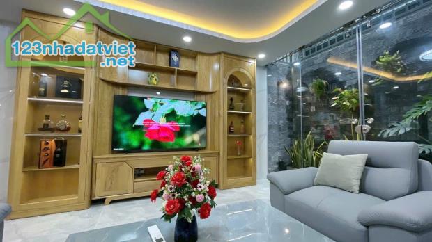 Bán nhà HXH 4m Nguyễn Văn Khối Gò Vấp - 4 tầng - 4x16m - Thang máy - Chỉ 10.1 tỷ - 2