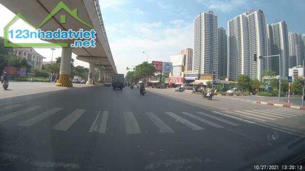 Bán nhà Hoàng Công Chất gần 90m2 3 bước  chân ra 2 mặt oto tránh giá hơn 12 tỷ