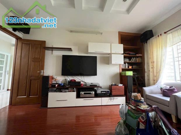 Biệt thự Kiều Đàm, 793/33/6 Quận 7 + 225m2, ngang 9 x 25m chủ gấp bán, giá rẻ - 4