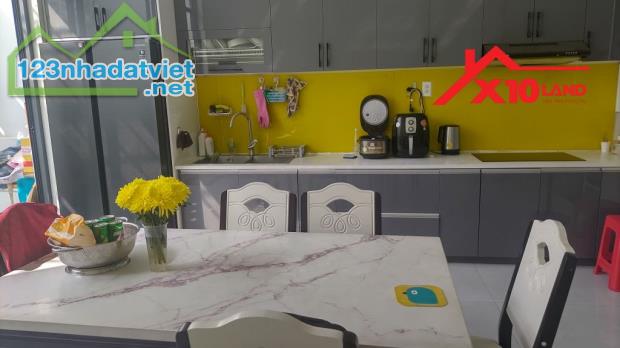 Bán nhà 3 tầng 268m2 Chợ Trại Bò Long Bình TP Biên Hòa có 6,3 tỷ - 1