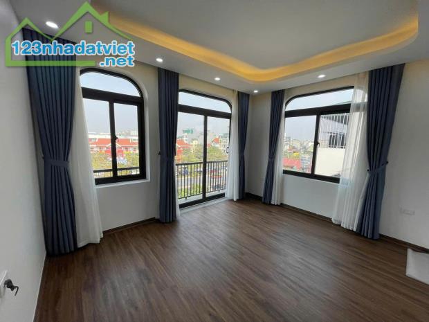 BÁN GẤP TRONG TUẦN – NHÀ 5 TẦNG LÔ GÓC NGỌC THỤY – 36.8M² – 6.79TỶ – GẦN ĐƯỜNG 40M – KĐT - 1