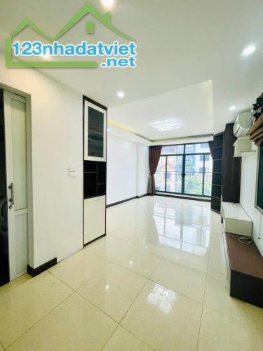 Bán nhà mặt phố Nghi Tàm, Tây Hồ 40m2, 7T thang máy nhỉnh 19 tỷ gần Hồ Tây - 1