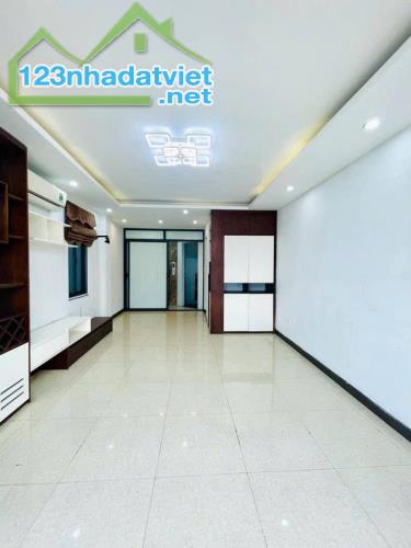 Bán nhà mặt phố Nghi Tàm, Tây Hồ 40m2, 7T thang máy nhỉnh 19 tỷ gần Hồ Tây - 3