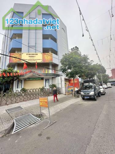 QUẬN 10 HẺM XE HƠI - 1 CĂN RA MẶT TIỀN - NGAY 3 THÁNG 2 - NGUYỄN LÂM  - 40M2 - 2 TẦNG ĐÚC