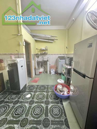 QUẬN 10 HẺM XE HƠI - 1 CĂN RA MẶT TIỀN - NGAY 3 THÁNG 2 - NGUYỄN LÂM  - 40M2 - 2 TẦNG ĐÚC - 2