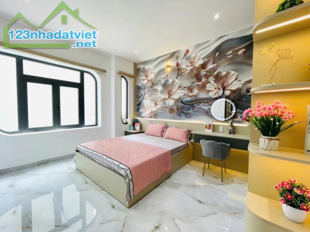 Bán nhà hẻm 4m Thống Nhất, P11, GV, 5,3 x 11, 3 tầng, giá: 6.15 tỷ TL - 5