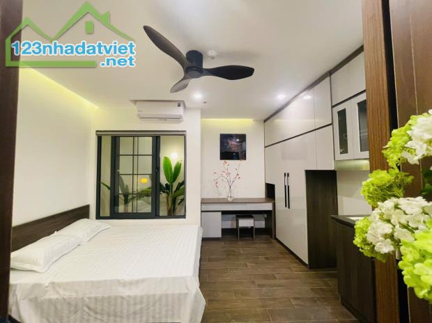 HIẾM, NHÀ DÂN XÂY CẦU GIẤY 36M2X6T, 2 THOÁNG, CHỦ TẶNG NỘI THẤT, 6.99 TỶ - 1
