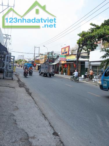Bán nhà MTKD Bình Long 4x27m.  Nhà 1 lầu ok. Giá 14.8 Tỷ, Tân Phú, Khu kinh doanh xầm uất. - 3