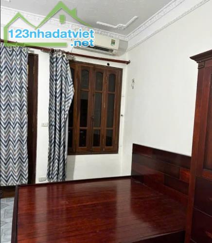 Cho thuê nhà ngõ 156 Hồng Mai 3 tầng x 30m2, 9 Triệu/th, 3 ngủ, ô tô tận cửa - 3