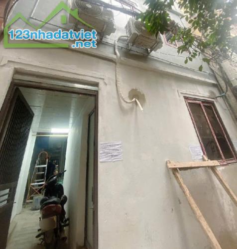 BÁN ĐẤT TẶNG NHÀ 2 TẦNG – PHẠM VĂN ĐỒNG – GIÁ CHỈ 18.X TỶ 100m² – Ô TÔ VÀO NHÀ –VỊ TRÍ đẹp - 1