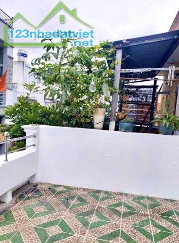 Bán nhà 3 TẦNG BTCT TÂN HƯƠNG, TÂN QUÝ 4PN, giá chỉ 5 tỷ xx - 1