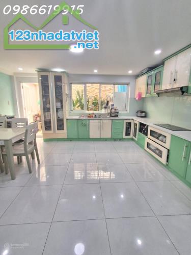 SIÊU PHẨM NHÀ PHỐ HIỆN ĐẠI KDC SAVIMEX - VỊ TRÍ VIP VIEW CÔNG VIÊN - 4 TẦNG - 100m2- CHỈ - 2