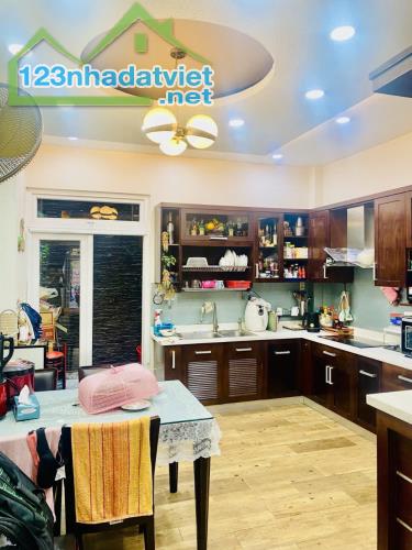 Lý Thường kiệt - HXH Vô nhà - 68m2 - 3 tầng Giáp Q10, Lữ Gia - 3