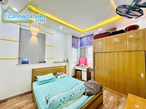 ĐỊNH CƯ Bán Nhà 4 Tầng Cực Đẹp Nguyễn Đình Chiểu, 53m2, 8 Tỷ TL - 2