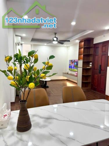 BÁN NHÀ ĐẸP DÂN XÂY TƯ ĐÌNH – 41M2 – 6,05 TỶ – NGÕ Ô TÔ THÔNG – FULL NỘI THẤT - 1