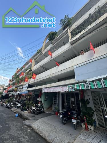 Bán Căn Hộ - Bình Phú Quận 6 - Cực Hiếm - Sổ Hồng Riêng - 55m2 - Chỉ 2.2 Tỉ