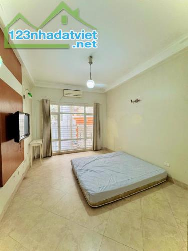 MẶT NGÕ-DÂN XÂY-5 TẠ ĐỖ CỬA-15M RA PHỐ-41M 5T 16xTỶ-TIỆN ÍCH-NGUYỄN THÁI HỌC BA ĐÌNH - 2