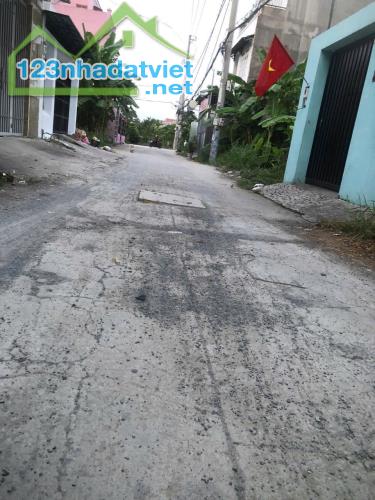 🌈CHỦ NGỘP GIẢM 300tr giá mới 4.7 tỷ💵💵
🆘🆘Lô góc 2 MT 8,3 *13,5- Đường ô tô tránh
