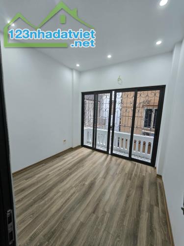 VỊ TRÍ SIÊU ĐẸP-35M-5 TẦNG-MẶT NGÕ KINH DOANH-ĐƯỜNG LÁNG -ĐỐNG ĐA-NGÕ RỘNG-GẦN PHỐ - 4
