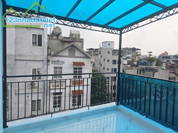 CHẤT NHƯ NƯỚC CẤT – NHÀ ĐẸP CỰC GẮT PHỐ NGUYỄN PHÚC LAI, 3 GIÂY NHÌN – 1 GIÂY YÊU – 0 - 4