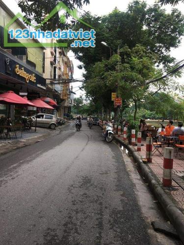 BÁN NHÀ SIÊU ĐẸP – QUANG TIẾN, ĐẠI MỖ – Ô TÔ VÀO NHÀ – NGAY VINHOMES