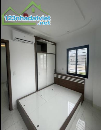 Toà căn hộ 7 tầng đường Ngô Quyền. Dòng tiền 50tr/tháng . Diện tích : 140m , ngang 10m - 1