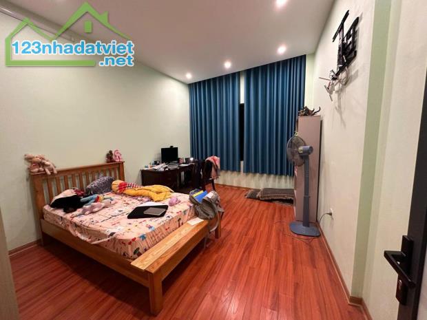 PHÁO NỔ PHỐ THÁI HÀ – CĂN NÀY KHÔNG MUA, ĐỢI CĂN NÀO, PHÁP LÝ NHƯ KIM CƯƠNG, DÀNH CHO - 4
