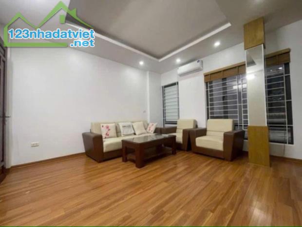 SIÊU PHẨM NHÀ PHÂN LÔ 2 MẶT NGÕ-FULL NỘI THẤT-MT TO 4,2 M-GIÁ CHỈ 7.6 TỶ