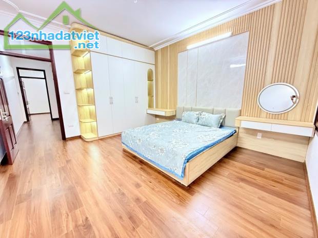 NHỈNH 9 T.Ỷ CÓ NGAY 🏡 - HÀNG XÓM MARIOT 55M2 -  VÀI BƯỚC RA ÔTÔ- FULL NỘI THẤT XỊN - 3