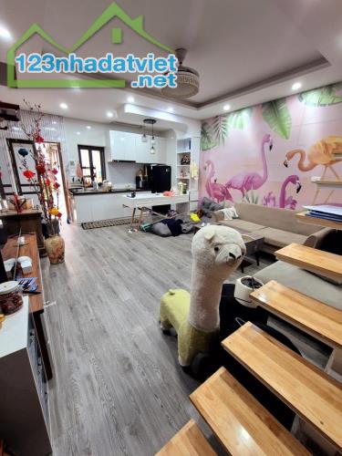 BÁN NHÀ 3 TẦNG, 52M2, PHỐ MINH KHAI - HOÀNG MAI, GIÁ 8 TỶ HƠN - SỔ ĐỎ CHÍNH CHỦ