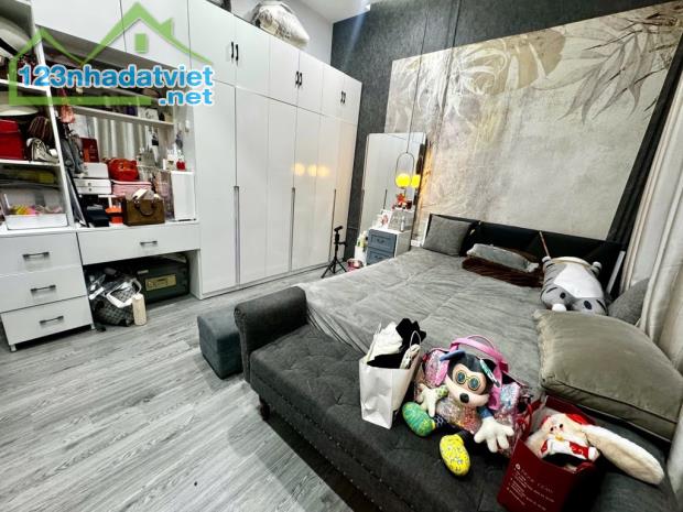 BÁN NHÀ 3 TẦNG, 52M2, PHỐ MINH KHAI - HOÀNG MAI, GIÁ 8 TỶ HƠN - SỔ ĐỎ CHÍNH CHỦ - 2