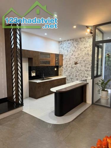 NHÀ ĐẲNG CẤP NGHĨA ĐÔ, CẦU GIẤY – GIÁ 21,5 TỶ 🔑 Diện tích: 74m² 🔑 Mặt tiền: 4,4m 🔑 - 1