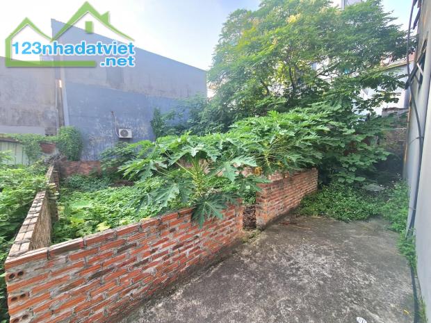 Bán đất Việt Hùng phù hợp đầu tư nhỉnh 4 tỷ - 2