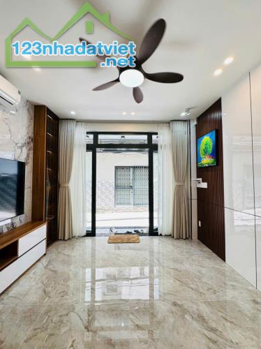 🔥 Nhà HXH khu sang hẻm 73 Ni Sư Huỳnh Liên – 3.8 x 14m, 3 tầng, chỉ 8.3 tỷ LT - 2
