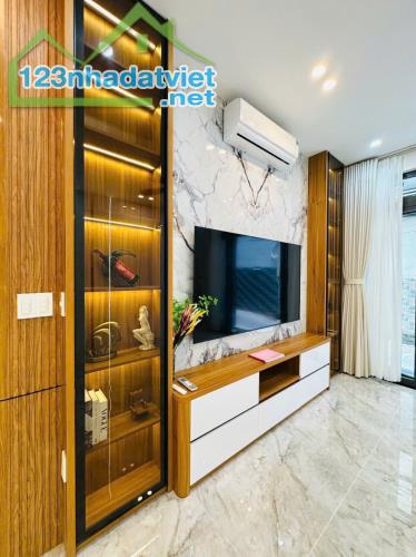 🔥 Nhà HXH khu sang hẻm 73 Ni Sư Huỳnh Liên – 3.8 x 14m, 3 tầng, chỉ 8.3 tỷ LT - 3