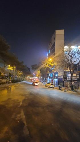 BÁN NHÀ MẶT PHỐ VÕ CHÍ CÔNG – 49M², 5 TẦNG, MẶT TIỀN 7.8M, SỔ ĐỎ CHÍNH CHỦ - 1