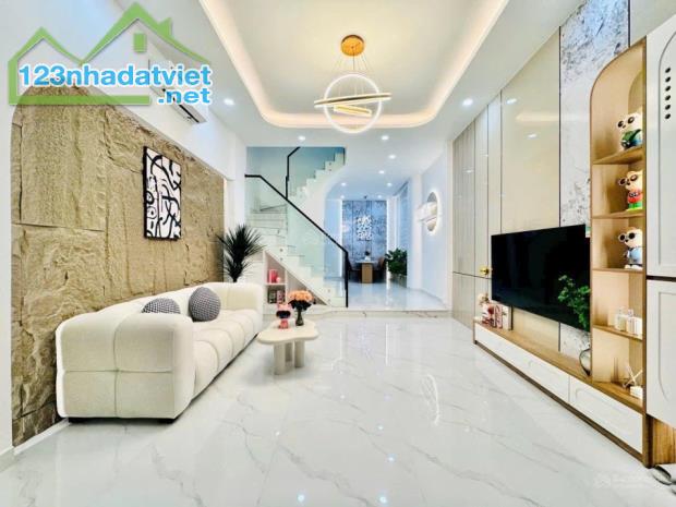 Bán nhà đường Sư Vạn Hạnh, Q.10, 80m², 3 tầng, 4PN, 9,x tỷ - 1