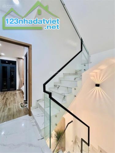 Bán nhà đường Sư Vạn Hạnh, Q.10, 80m², 3 tầng, 4PN, 9,x tỷ - 4