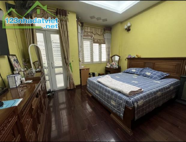 Bán gấp nhà đẹp Mễ Trì, ngõ 3gác tránh SH, 10m ra oto tải, sổ vuông, 52m2, 5 tầng, Chỉ 9.2 - 2
